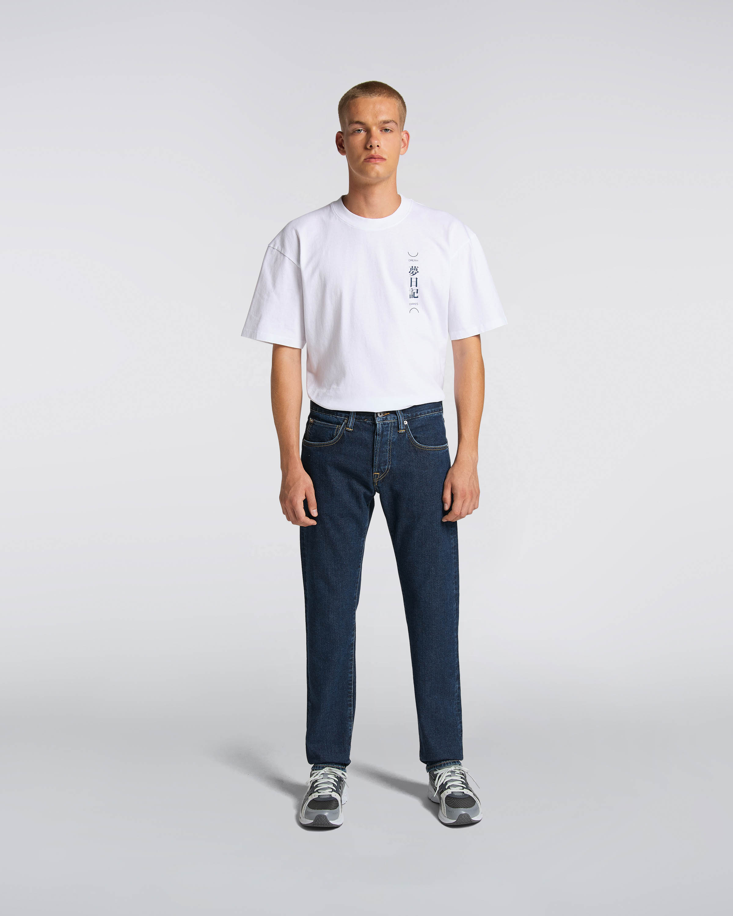 regular tapered jeans