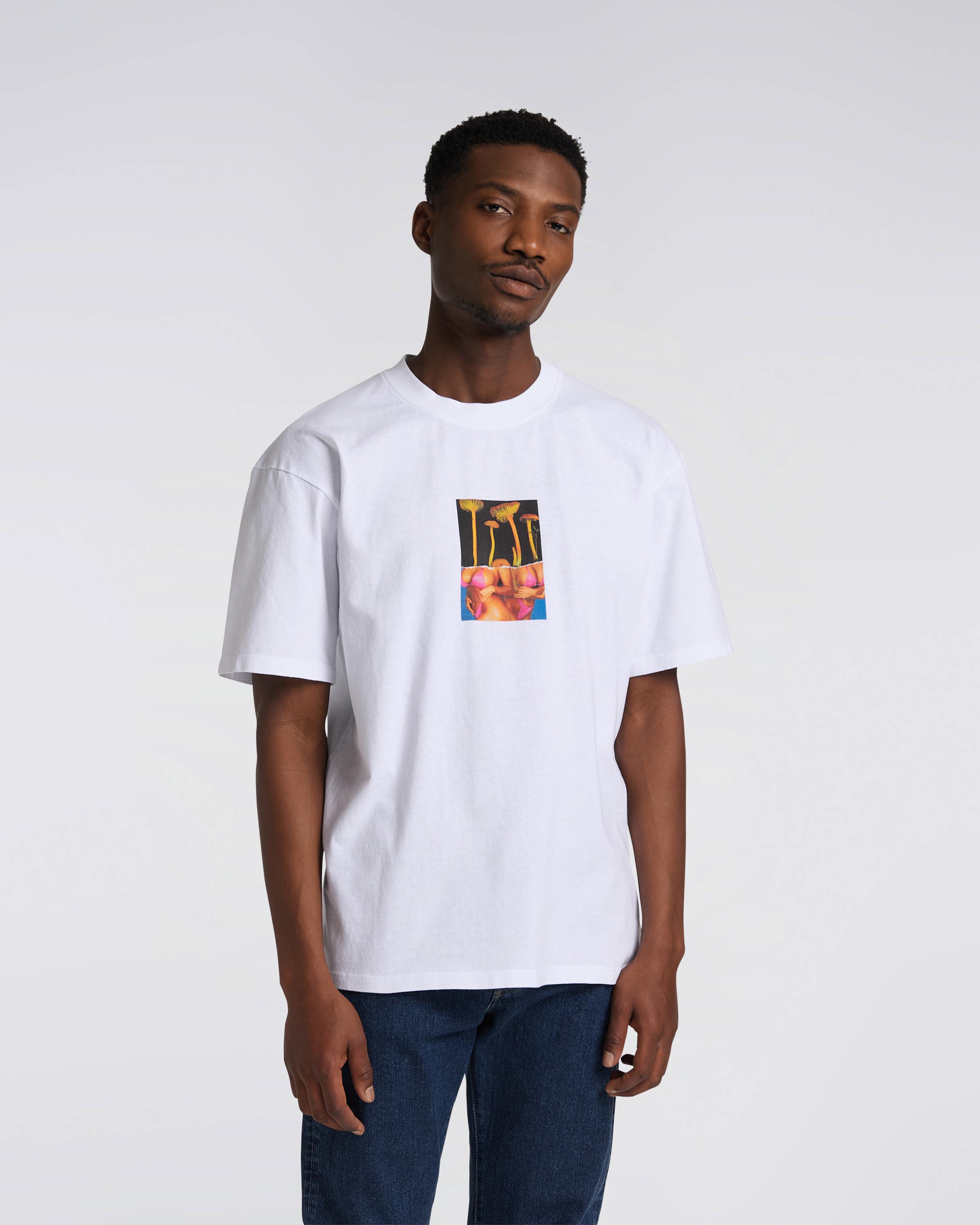 EDWIN Shroom Chicks T-Shirt - White