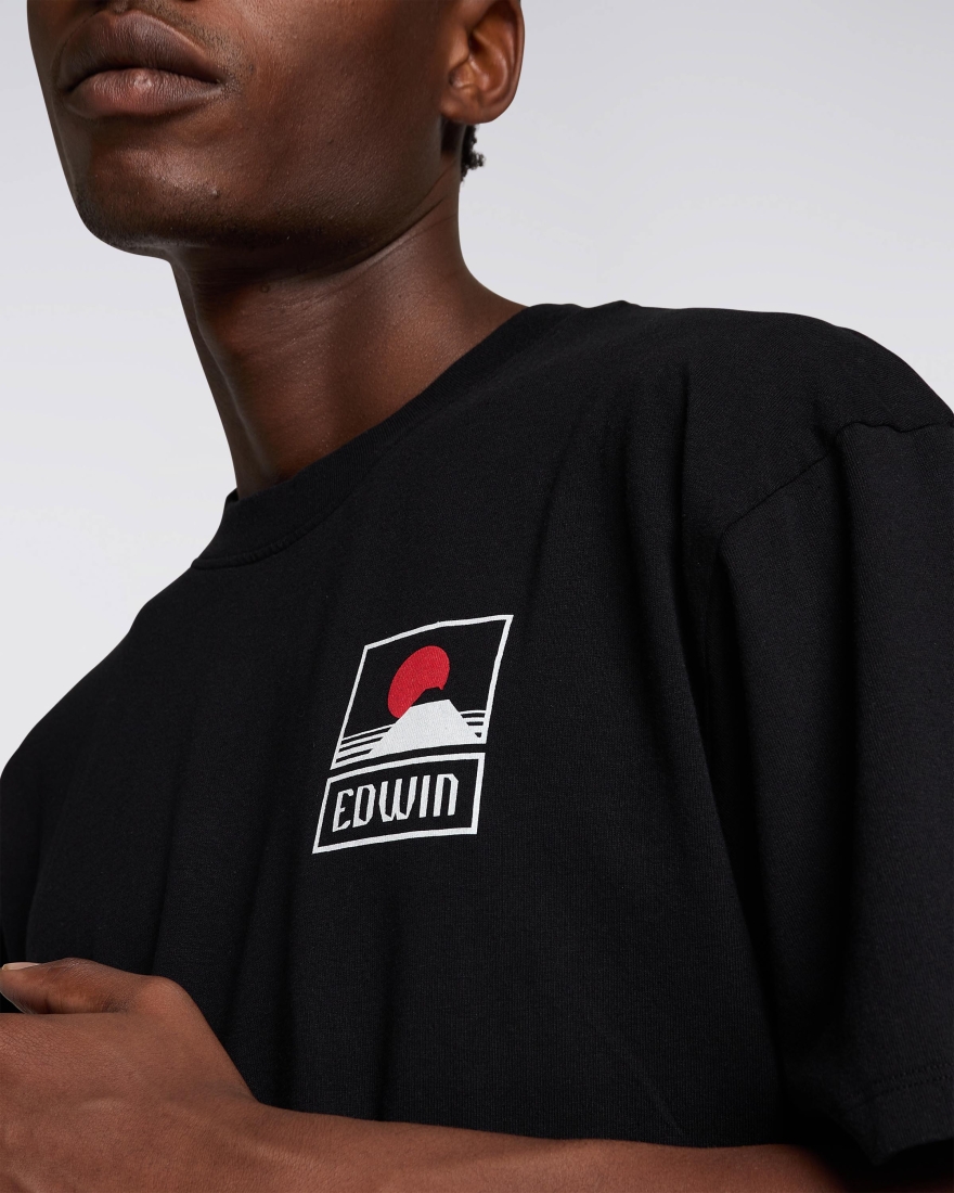 EDWIN Sunset On Mt Fuji T-Shirt Black