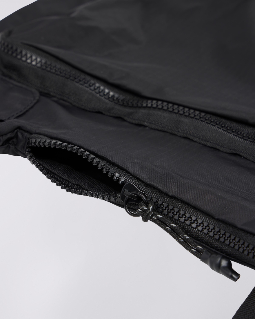 EDWIN Geo Bag Black Beauty